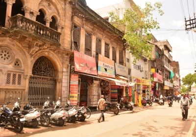 https://www.pexels.com/photo/streets-of-nagpur-320583/